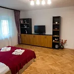 Appartement avec 1 chambre(s) de 35 m² et 1 salle(s) de bains privée(s) à Calea Sagului